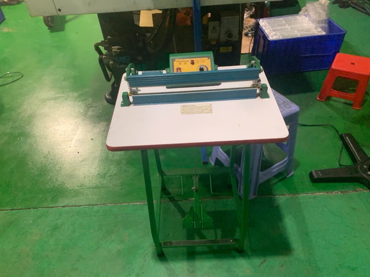 Packaging machine.jpg